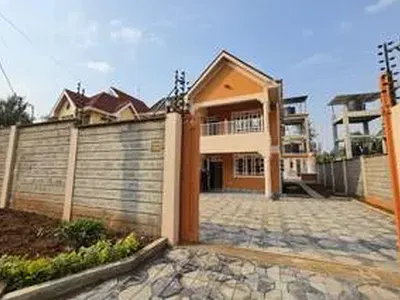 4-Bedroom All-En-Suite House + DSQ