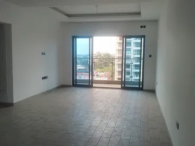 Ultra Spacious 3 Bedroom Apartment with a Detached DSQ