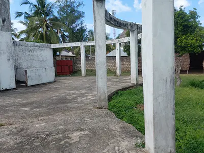 8 Bedroom Apartment for Sale Watamu 19M Blue Bay Near the Beach Freeho