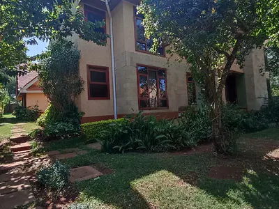5 Bedroom House
