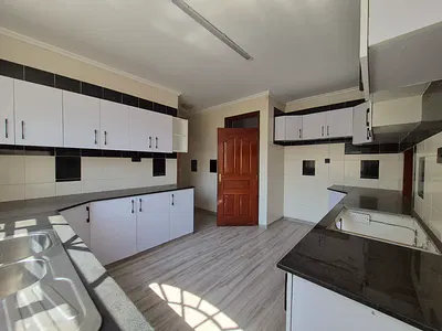 5 Bedroom with Detached Servant Quatre