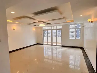 3 Bedroom+dsq Apartments