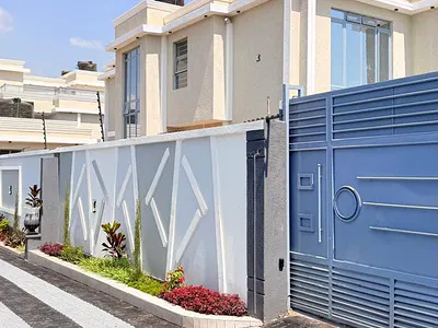 New 5 Bedroom House with Luxury Features and a Lift