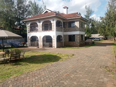 5 Bedroom House