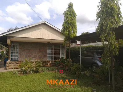 Spacious 3-Bedroom Bungalow on a 100×120 Plot