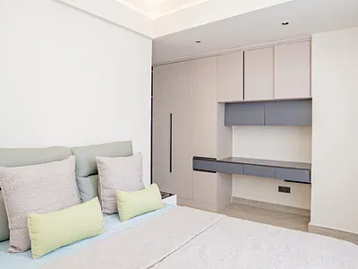 2 Bedrooms Apartment