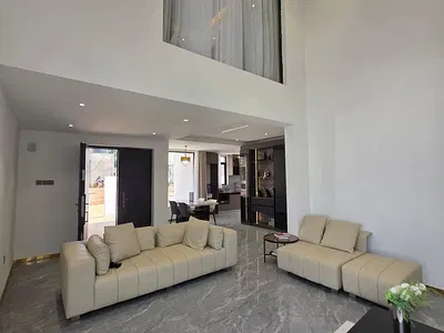5 Bedroom Plus DSQ Townhouse