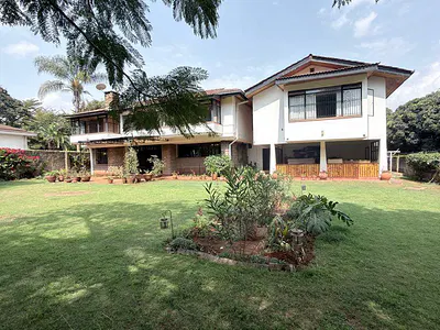 Executive 5-Bedroom House in Gated Community