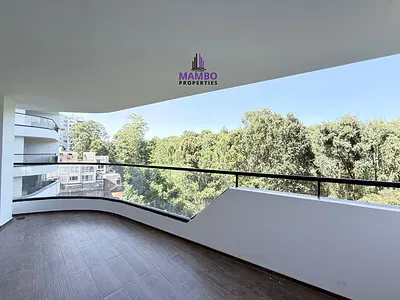 Luxury 3 Bedroom Apartment with Excellent Amenities.