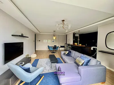 Beautiful 2 Bedroom Fully Furnished Apartment.