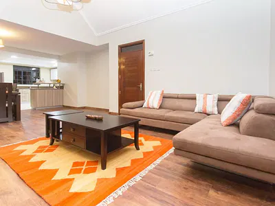 Luxurious Fully Furnished Apartment