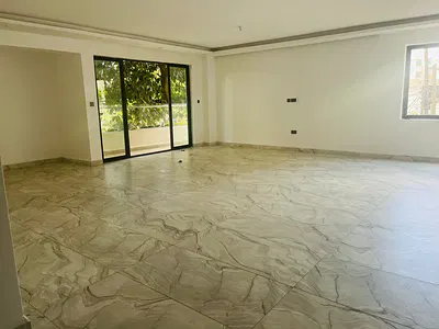 Elegant 5 Bedroom Family Apartment Within Secure Serene Green Luxury
