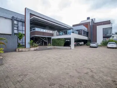 Luxurious 11 Bedroom Villa
