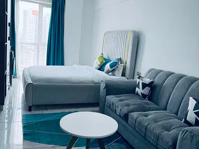Studio Furnished