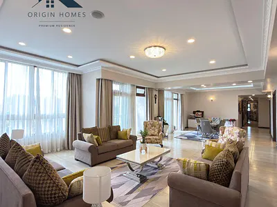 Modern 5-Bedroom Apartment