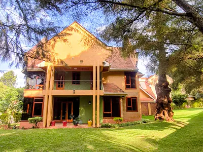 Luxurious 5 Bedroom Maisonette Plus Sq Within ½ Acre — Karen, Nairobi