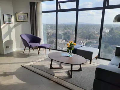 Modern 2-Bedroom Furnished Apartment