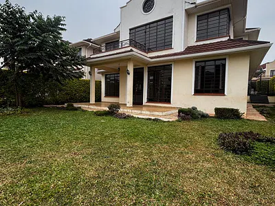 Luxury 4 Bedroom Townhouse