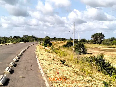 Prime 2-Acre Tarmac & Creek-Front Land — Hindi, Lamu