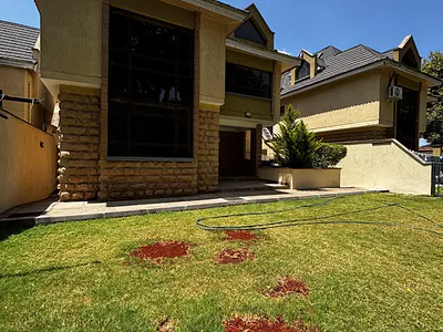 Exquisite 5-Bedroom All-En Suite Townhouse - Lavington