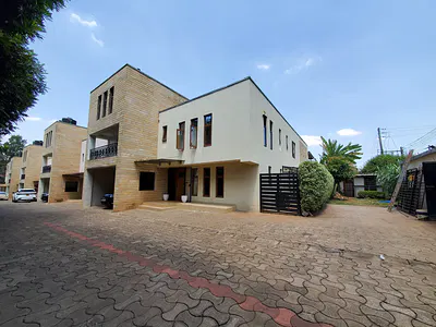 Elegant 5 Bedroom Villa with DSQ — Lavington, Nairobi