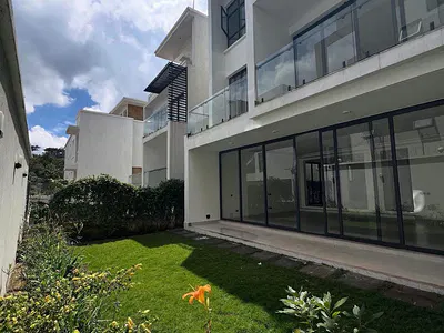 5 Bedroom — Lavington, Nairobi