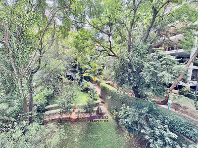 Beautiful 3 Bedroom Apartment with Amenities. — Westlands, Nairobi