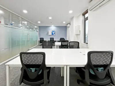 Serviced Office Space for 15 Employees — Crescent Business Centre, 4th Floor, the Crescent, Parklands, Nairobi