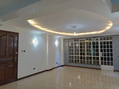 Spacious Luxury 3 Bedroom Home with DSQ — Upper Hill, Kilimani, Nairobi