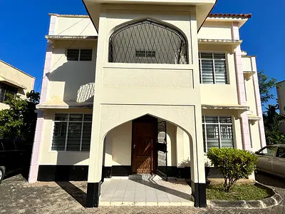 4 Bedroom Master Ensuite Maisonette — Nyali, Mombasa