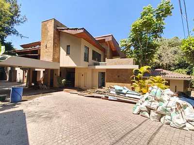 5-Bedroom Luxury Detached Villa in Gated Community — Lakeview, Westlands, Nairobi