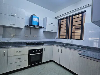 2-Bedroom House with En-Suite Bedrooms — Waiyaki Way, Mountain View, Nairobi