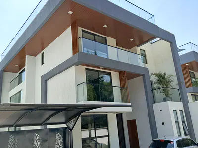 Elegant Spacious 4 Bedrooms Townhouse+lift+pool+dsq+sauna+steam Bath — Apple Cross, Lavington, Nairobi