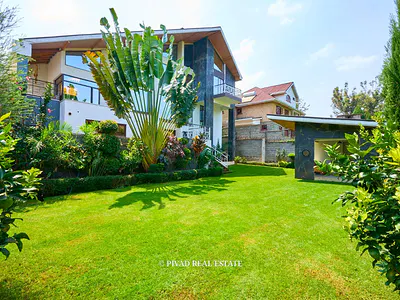 4 Bedroom House with Guest Wing — Kiambu Road, Nairobi Central, Nairobi
