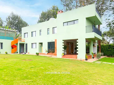 5 Bedroom House with En-Suite Bedrooms — Karen, Nairobi