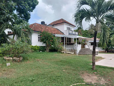 1 Acre Property Touching the Main Links Road in Nyali - Mombasa Price — Nyali, Mombasa