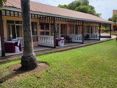 Hotel / Guest House on 1.5 Acres Nyali Mombasa — Nyali Mombasa, Nyali, Mombasa