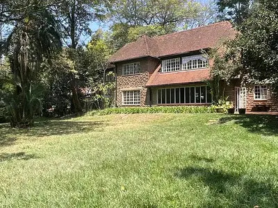 5 Bedroom Maisonette — Lone Tree, Rosslyn, Westlands, Nairobi