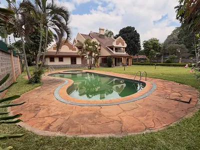 5 Bedroom Executive House with Pool — Runda, Westlands, Nairobi