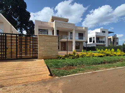 4 Bedroom Villa with DSQ — Migaa Estate, Ruiru, Kiambu