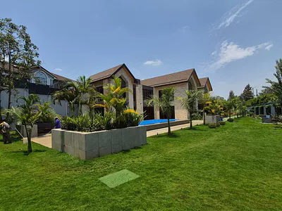 Elegantly Designed 4-Bedroom House with Swimming Pool — Runda, Westlands, Nairobi