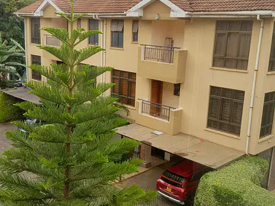 An Excellent Spacious 5 Bedrooms All Ensuite+ Dsq+office+family Room — Lavington, Nairobi