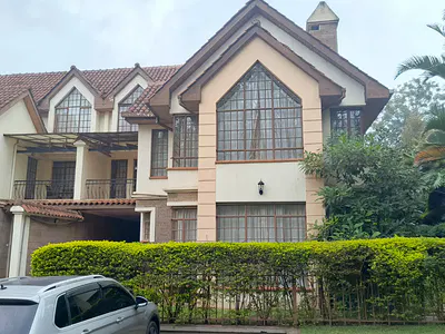 5 Bedrooms Townhouse All Ensuite Plus DSQ Plus Family Room — Kabaserian Road, Lavington, Nairobi