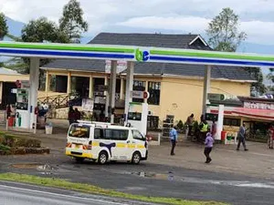 Filling Station with Hotel and Shops Along Naivasha Nakuru Hway 220M — Nakuru Highway, Limuru Central, Kiambu