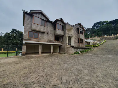 Spectacular 5-Bedroom Villa with 2-Bedroom Guesthouse -- Spring Valley — Lower Kabete Rd, Spring Valley, Nairobi