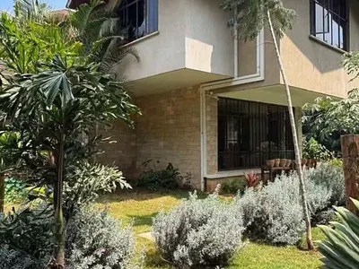 5-Bedroom All Ensuite Luxury Villa with DSQ — Runda, Westlands, Nairobi