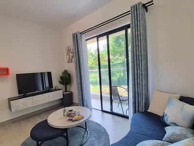 Studio Apartment with Balcony — Safari Park Area – Near Usiu, Nairobi, Roysambu, Nairobi