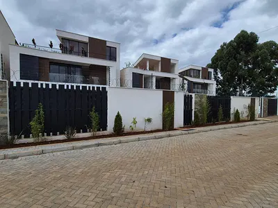 4 Bedroom Townhouse with DSQ — Kiambu Road, Runda, Westlands, Nairobi