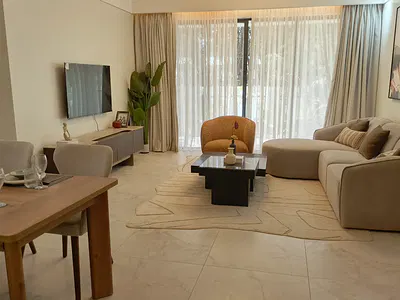 An Elegant Spacious 3 Bedroom 2 Ensuite +zen Garden — Westlands, Nairobi
