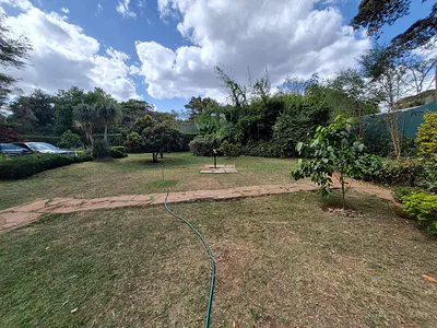 5-Bedroom Home with Guest Room — Karen, Nairobi